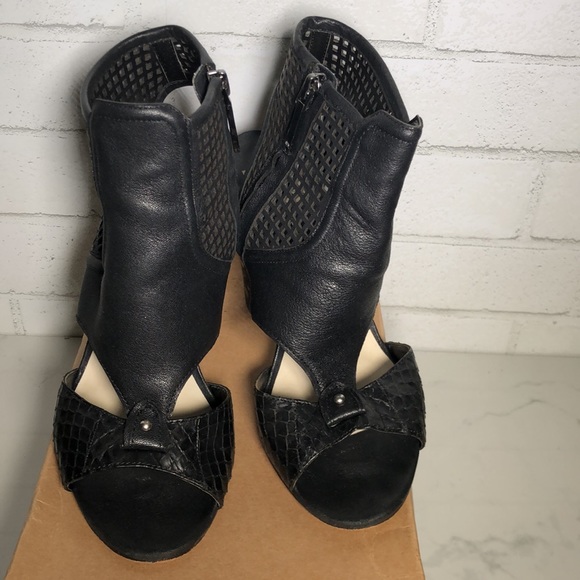 Dolce Vita “Nona” Perforated Leather Heels - Picture 4 of 10